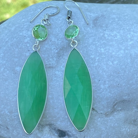 Cat Eye peridot long drop earrings .925 Sterling Silver - Picture 7 of 11